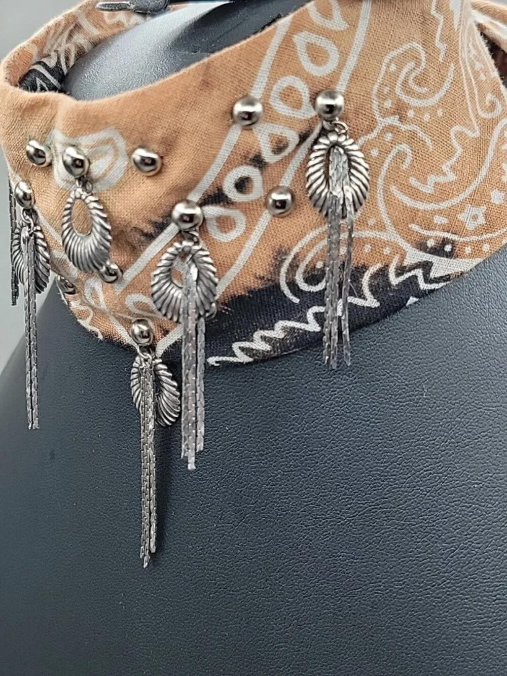 Dannijo Bandana Necklace Black Brown Print Silver Studs Fringe Boho Festival - Picture 5 of 13